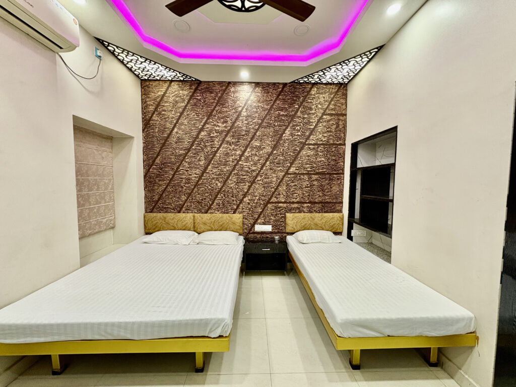 best guest house in kolkata
