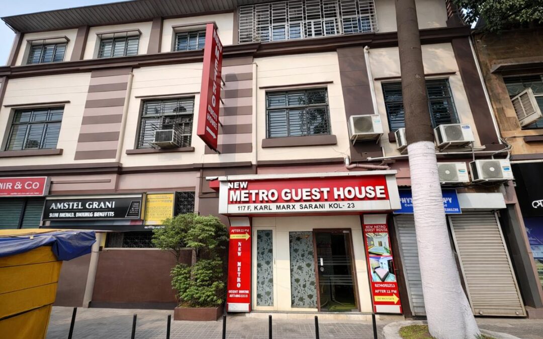 Family Trip: How to Find the Perfect Budget Guest House in Kolkata 2026